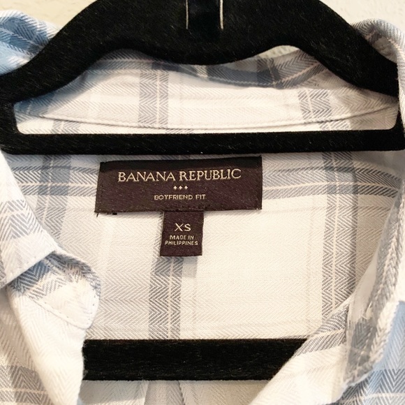 Banana Republic Boyfriend Shirt in Multi Plaid - Picture 4 of 5